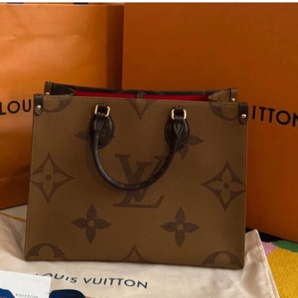 Louis Vuitton ONTHEGO MM Bag Classic embossed - Picture 2 of 6